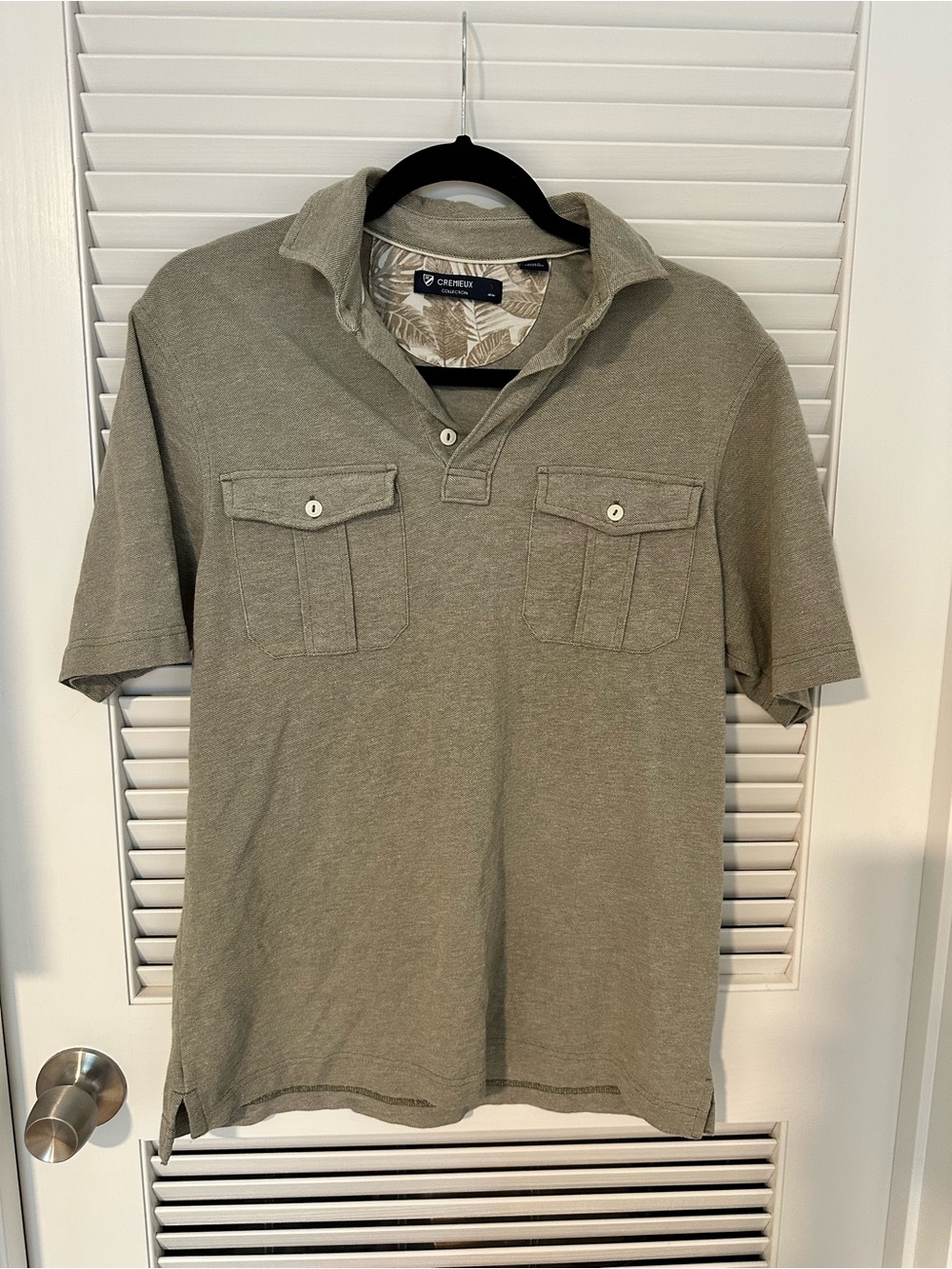 Cremieux Olive Green Short-Sleeve Polo with Chest Pockets